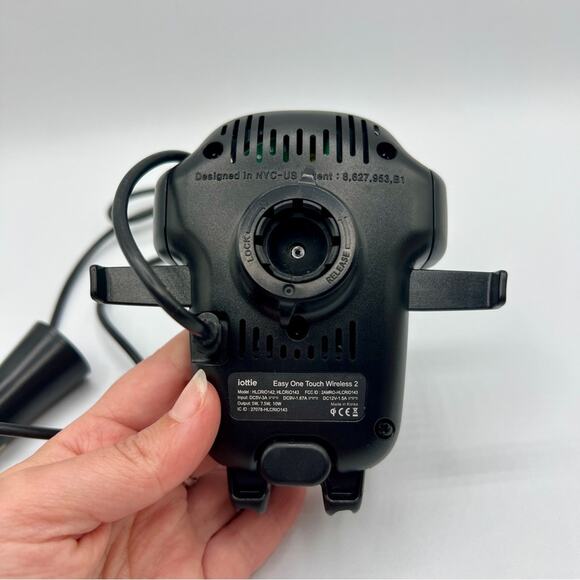 Iottie | Easy One Touch Wireless 2 Car Phone Charger and Phone Holder HLCRIO142 - Picture 9 of 10